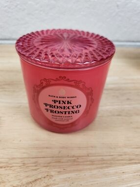 Bath & Body Works Pink Prosecco Frosting 3 Wick Scented Candle 14.5 oz Glass Lid